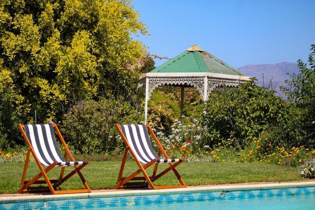 Luxury Poolside Irene Holiday home