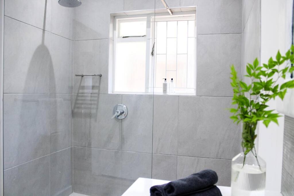 Luxury Poolside Irene Holiday home Cape Town